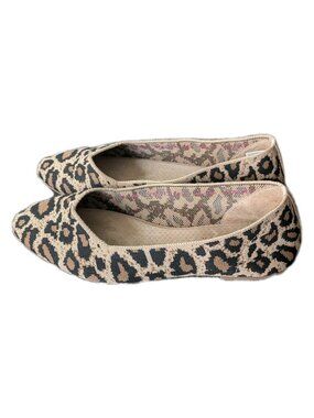 Skechers Leopard Print Flats Sz 8.5 Air Cooled Memory Foam Knit Pointed Toe